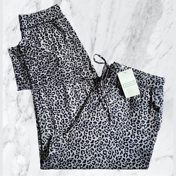 NWT Gray & Black Leopard Print Relaxed Fit Drawstring Waist Jogger Casual Pants - Picture 5 of 10